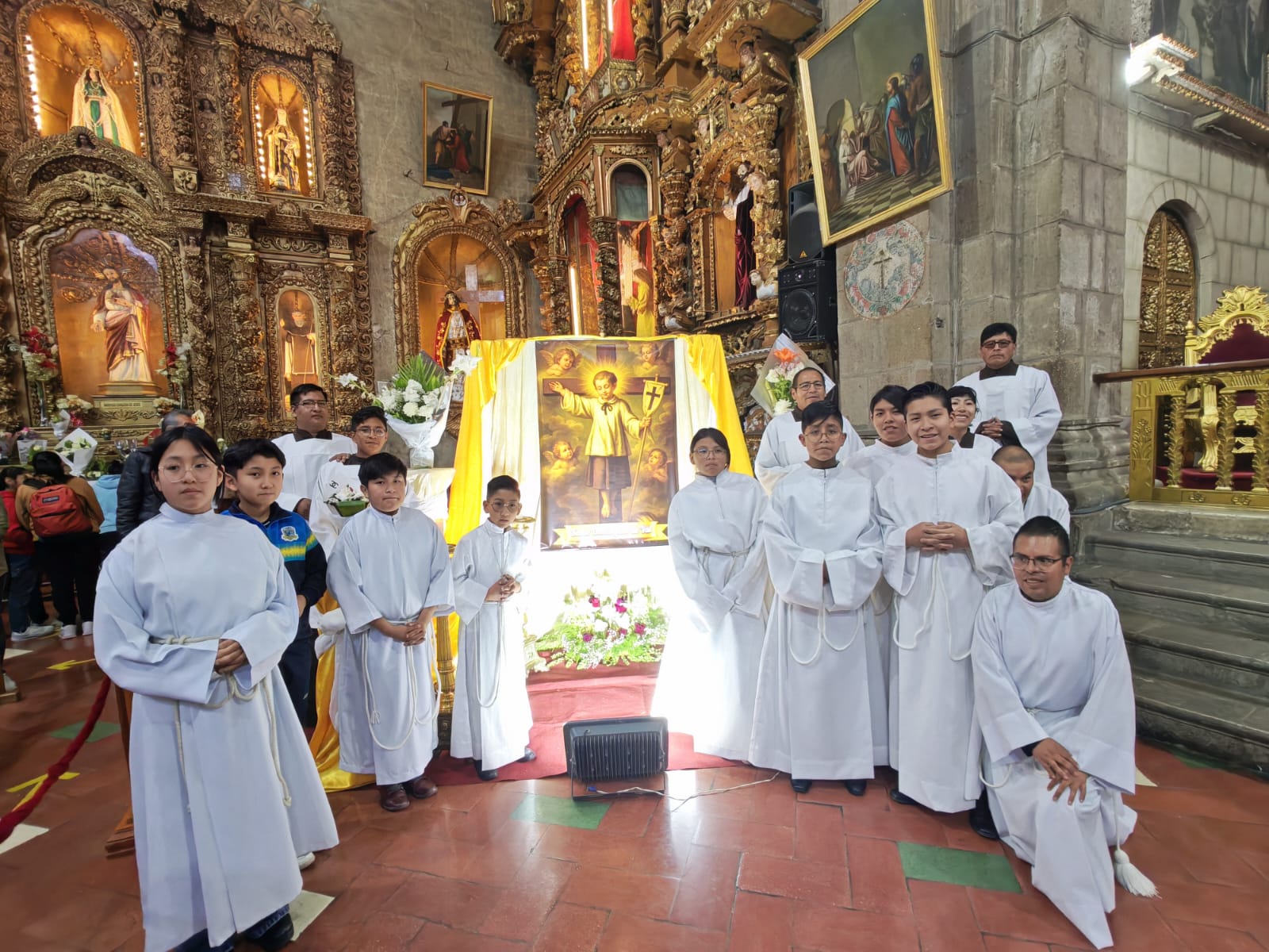 Monaguillos Servidores del Altar E. Marcial Riveros Tito (1)